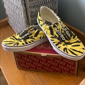 Vans of the wall unisex tie dye shoes